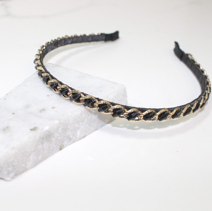 A photo of the Chain Headband product