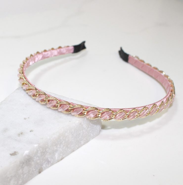 A photo of the Chain Headband product