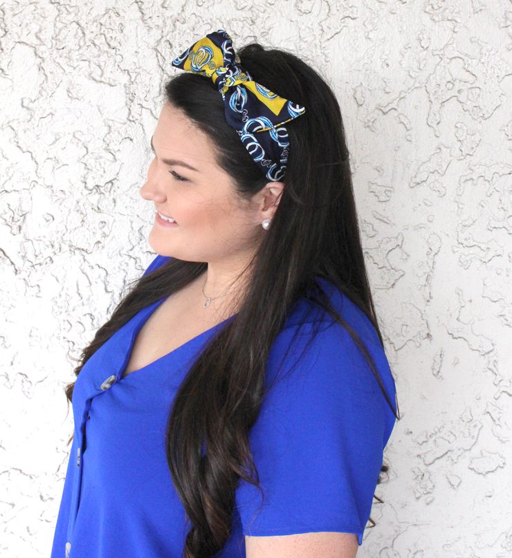 A photo of the Big Bow Headband in Blue product