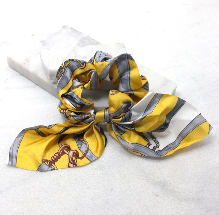 A photo of the Tie Scrunchie product
