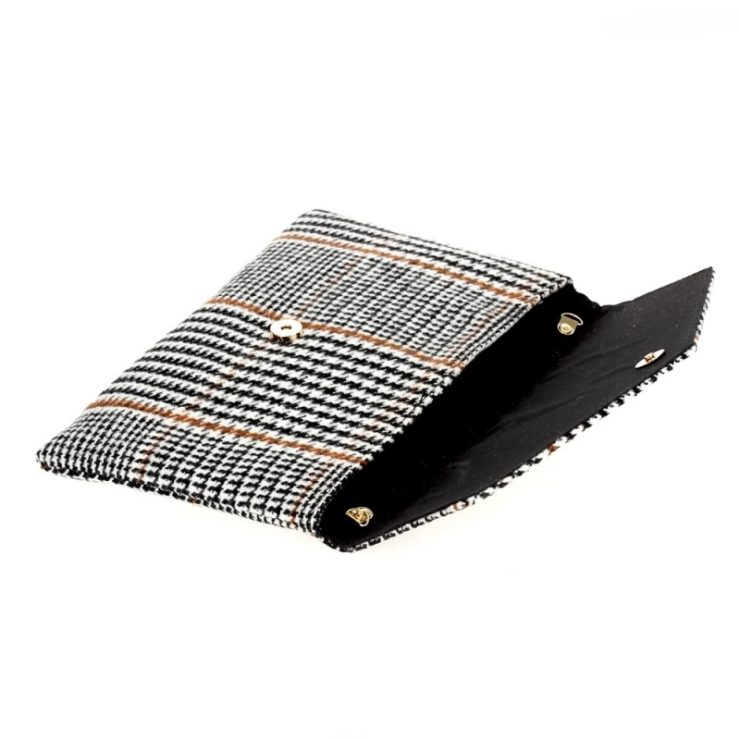 A photo of the Houndstooth Clutch in Brown product