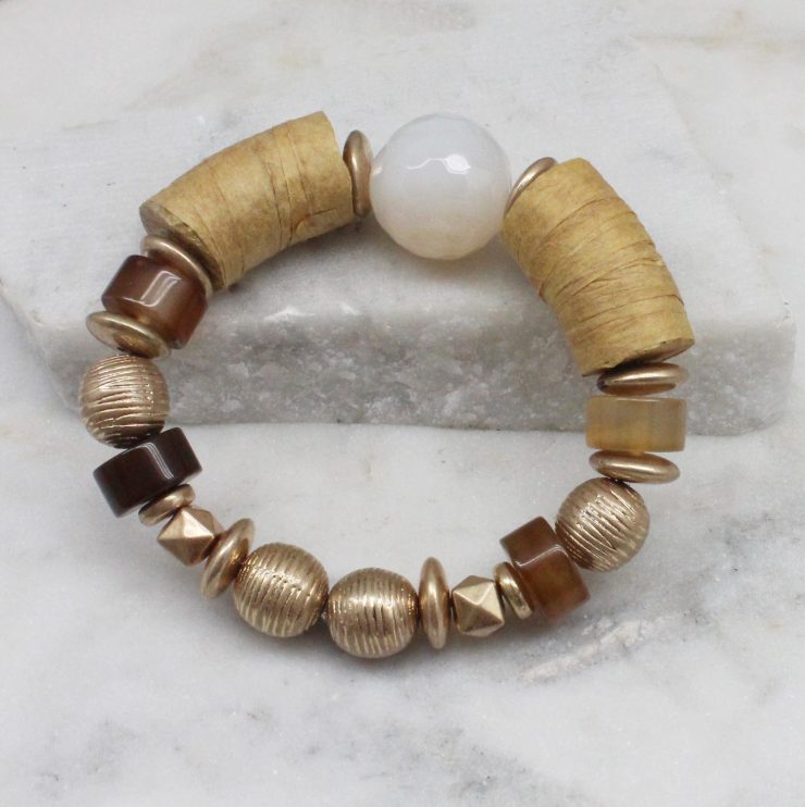A photo of the Willow Beaded Stretch Bracelet In Natural product