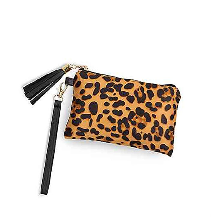 A photo of the Leopard Wristlet product