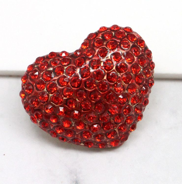 A photo of the Little Heart Pin product