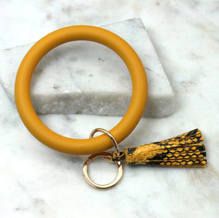 A photo of the Ring Key Chain Orange product