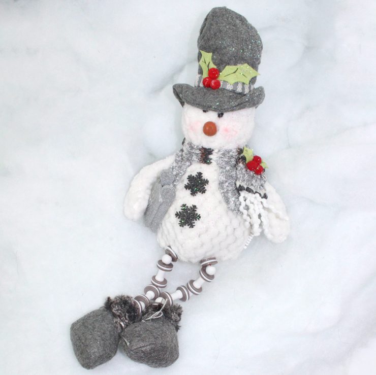 A photo of the Snowman Decoration product