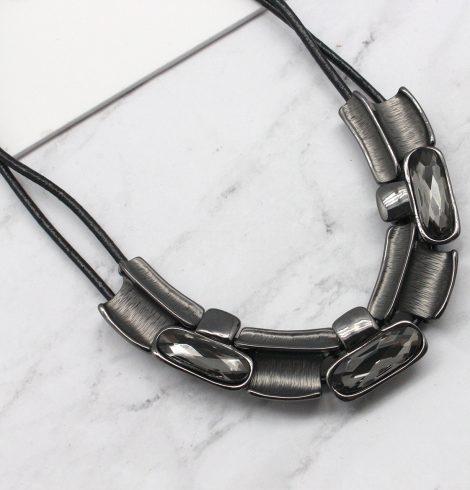 A photo of the Matte Bars Necklace product