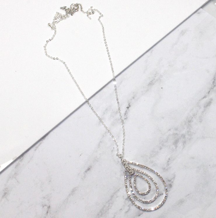 A photo of the Teary Necklace product