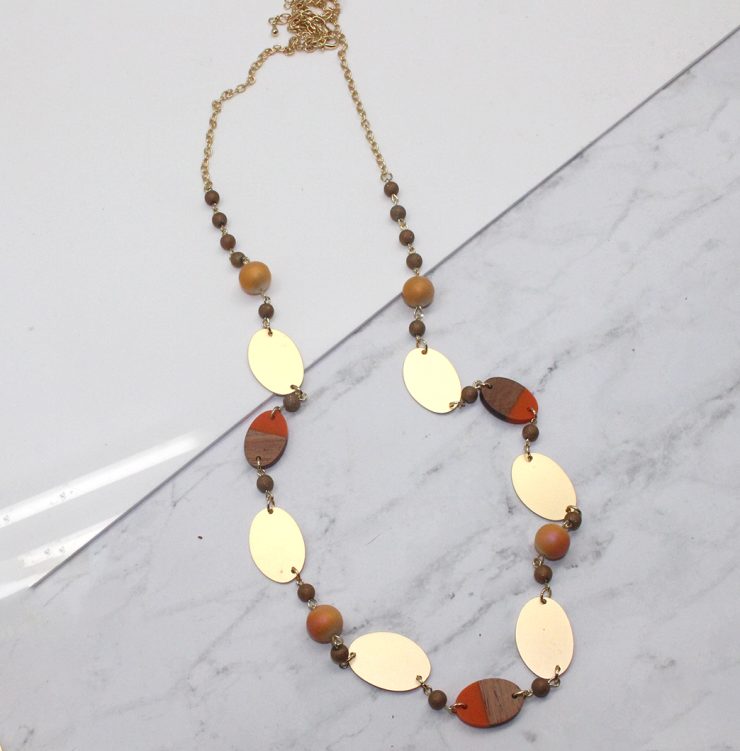 A photo of the Autumn Tones Necklace product
