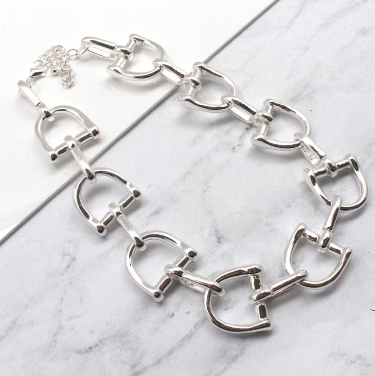 A photo of the Chain Link Necklace in Silver product
