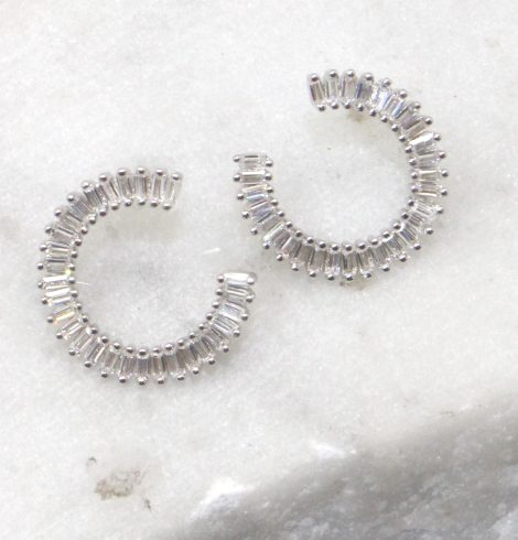 A photo of the Circular Stud Earrings product