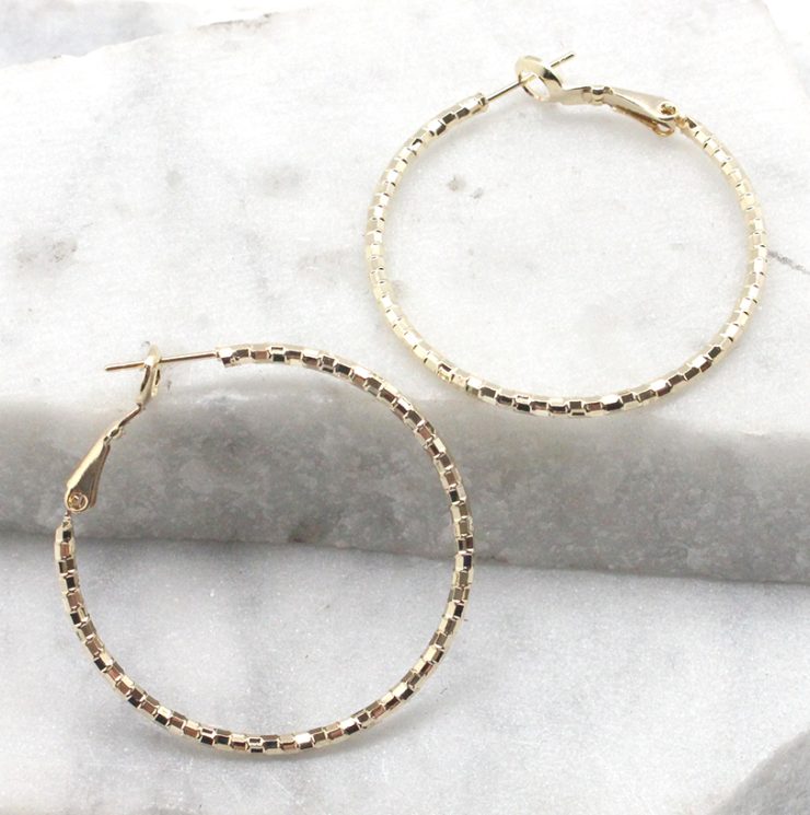 A photo of the Cut Shine Hoops product