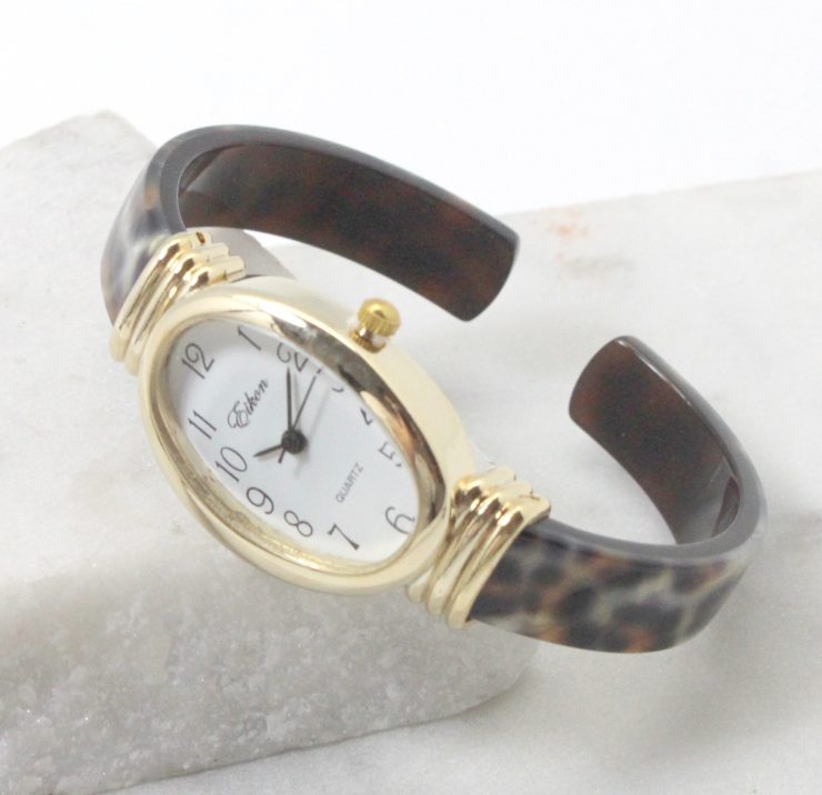 A photo of the Leopard Oval Face Watch product