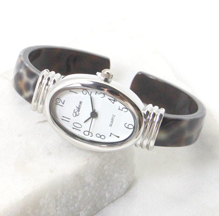 A photo of the Leopard Oval Face Watch product