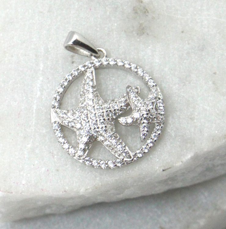 A photo of the Starfish Duo Pendant product