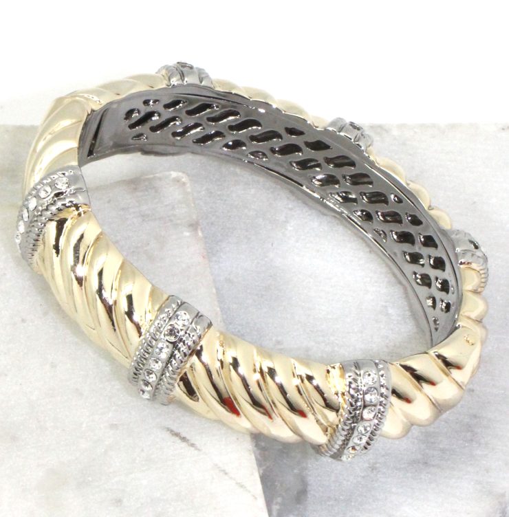 A photo of the Gold Braid Bangle product