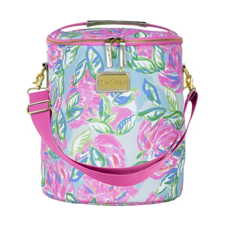 A photo of the Lilly Pulitzer Beach Cooler in Totally Blossom product