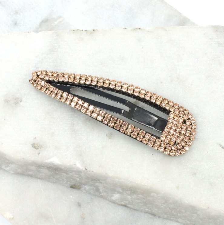 A photo of the Rhinestone Snap Barrette product