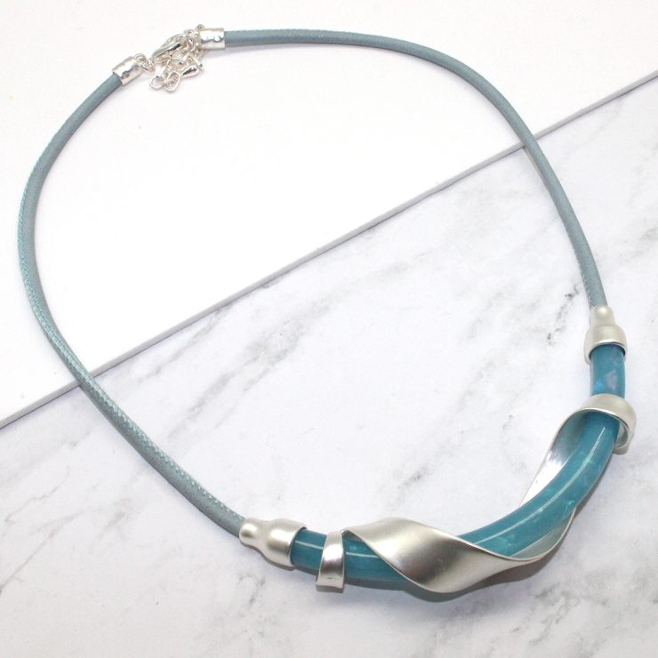 A photo of the Melted Necklace product