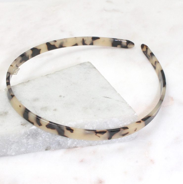 A photo of the Tortoiseshell Headband product