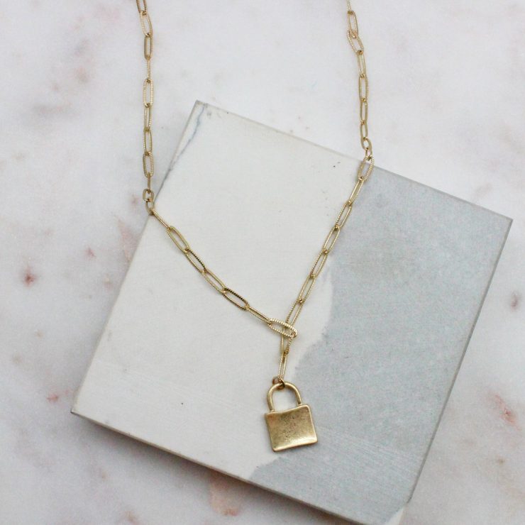 A photo of the Lock Paperclip Chain Necklace In Gold product