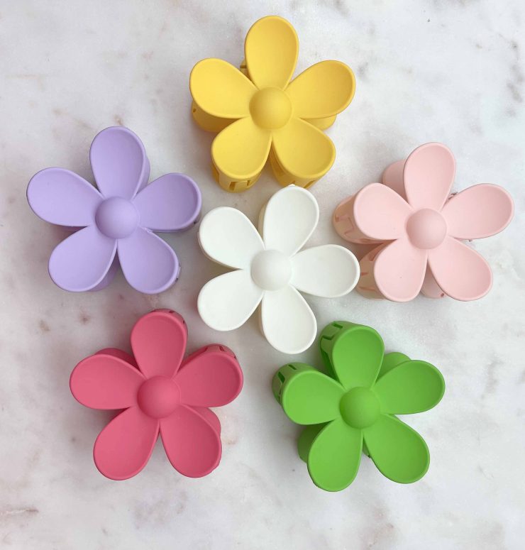 A photo of the Flower Hair Clip product
