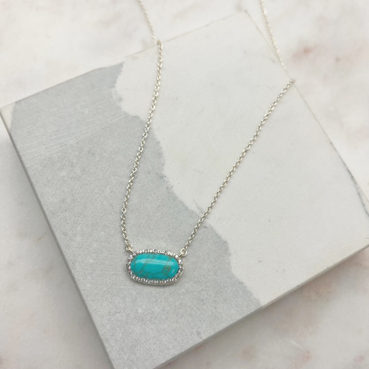 A photo of the Turquoise Stone Necklace product