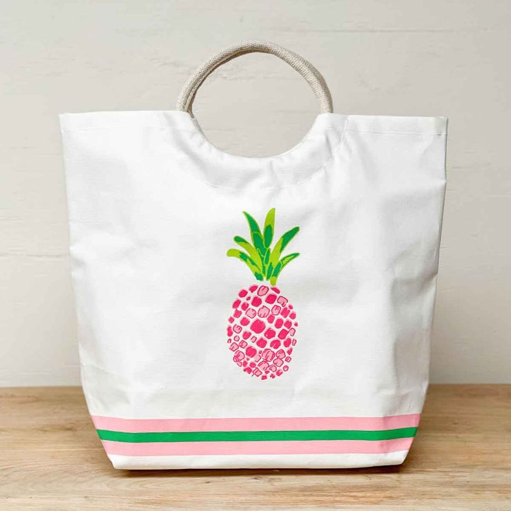 A photo of the Oahu Shore Tote product