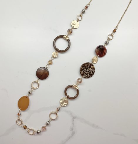 A photo of the Willow Necklace product