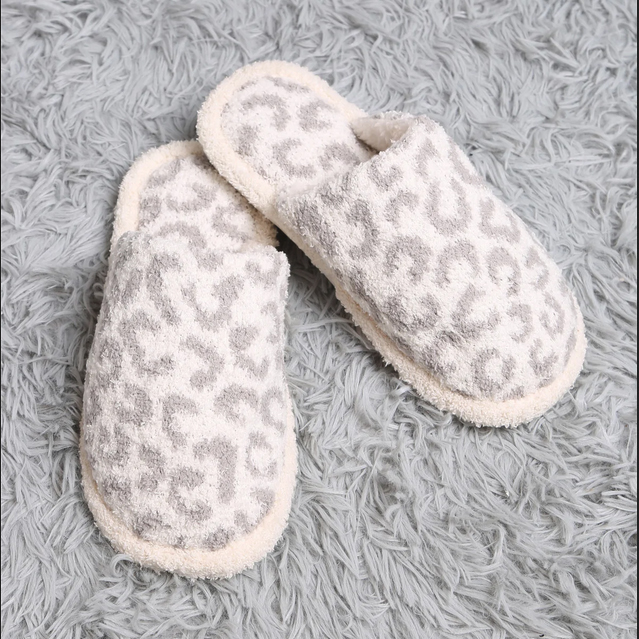 A photo of the Leopard Comfy Luxe Slippers In Grey product