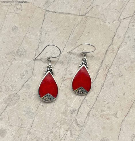 A photo of the Teardrop Red Shell Earrings product
