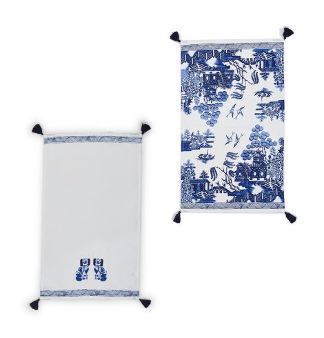A photo of the Blue Willow Staffordshire Dogs Dish Towel Set product