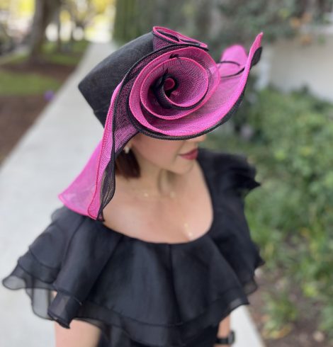 A photo of the Rosa Fascinator Hat in Black & Pink product
