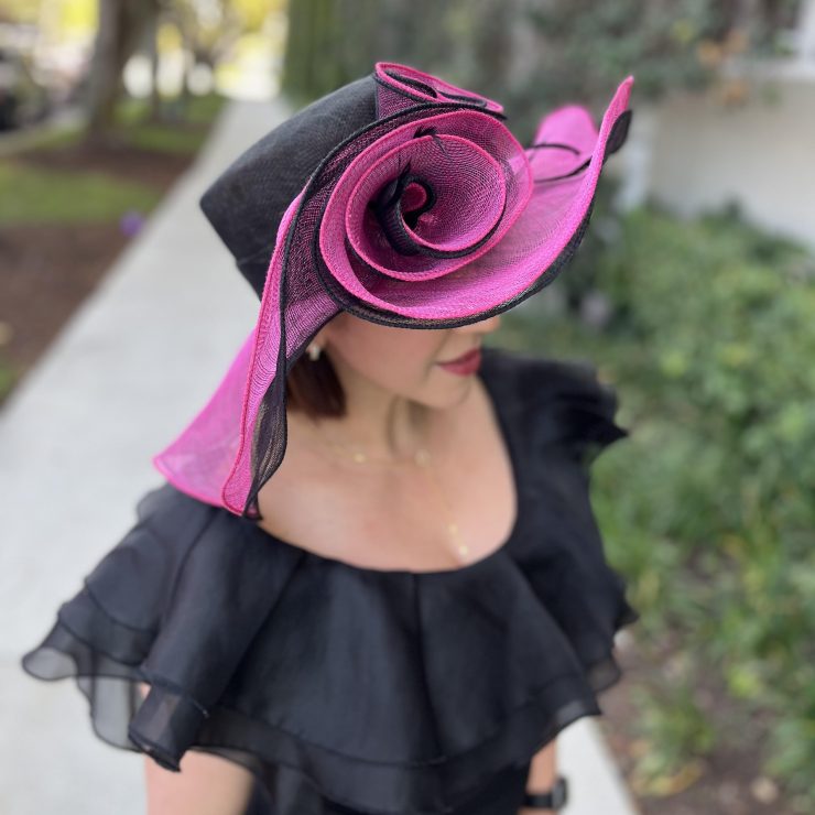 A photo of the Rosa Fascinator Hat in Black & Pink product