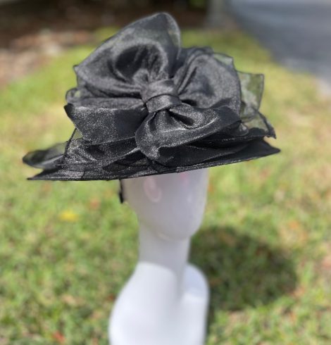 A photo of the Vera Fascinator Hat in Black product