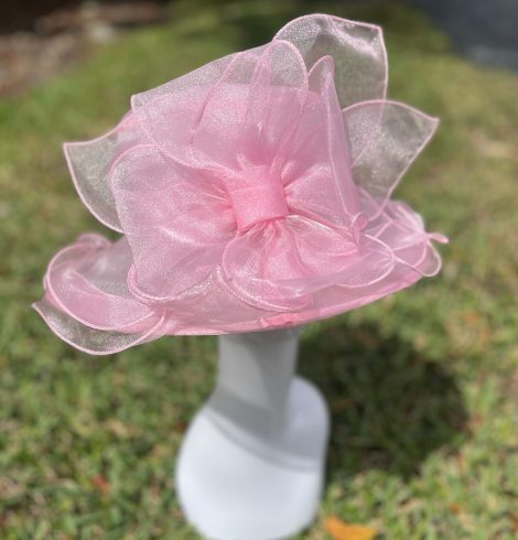 A photo of the Vera Fascinator Hat in Light Pink product