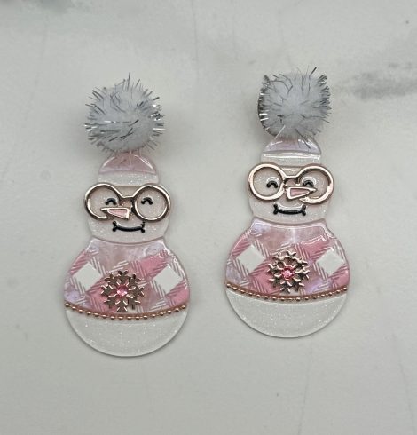 Winter Snowman Earrings in Pink A photo of the Winter Snowman Earrings in Pink product